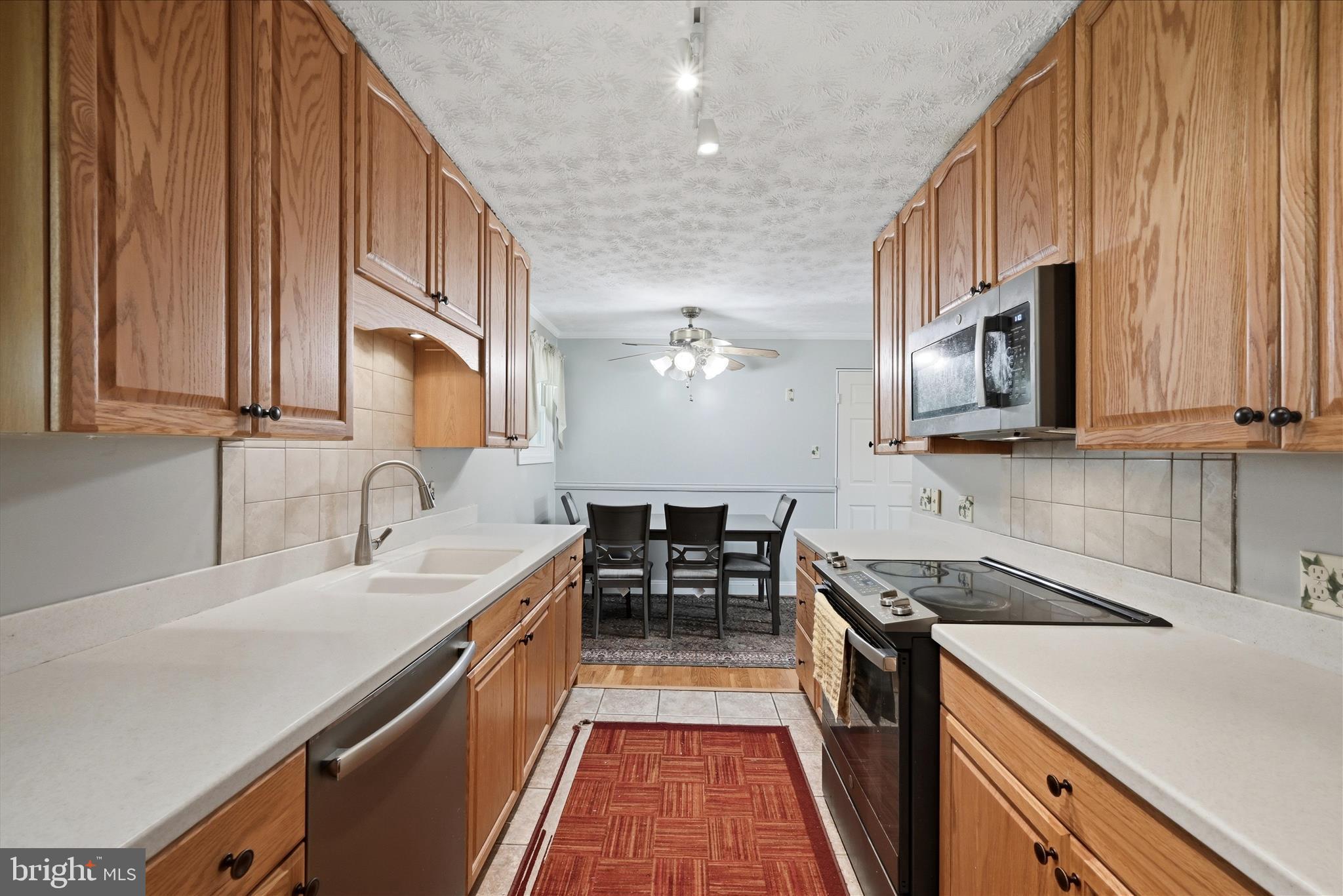 433 Beechcroft Road Winchester, VA 22601 - Photo 15 of 41 Kitchen