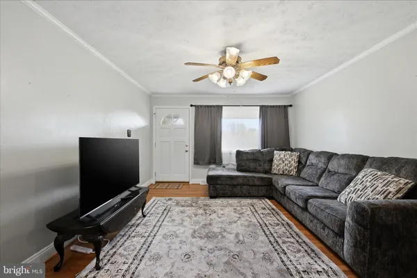 $399,000 | 433 Beechcroft Road, Winchester, VA 22601