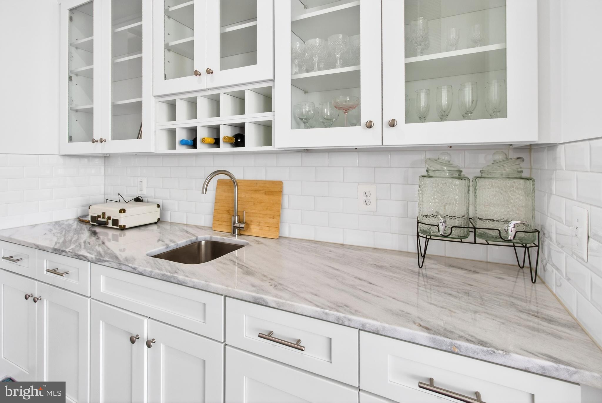 7726 Schelhorn Road Alexandria, VA 22306 - Photo 12 of 129