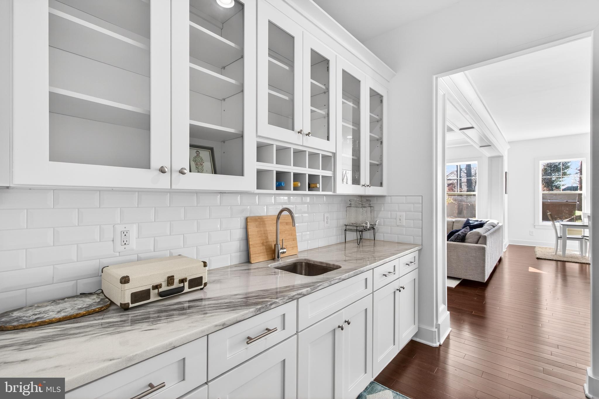 7726 Schelhorn Road Alexandria, VA 22306 - Photo 13 of 129