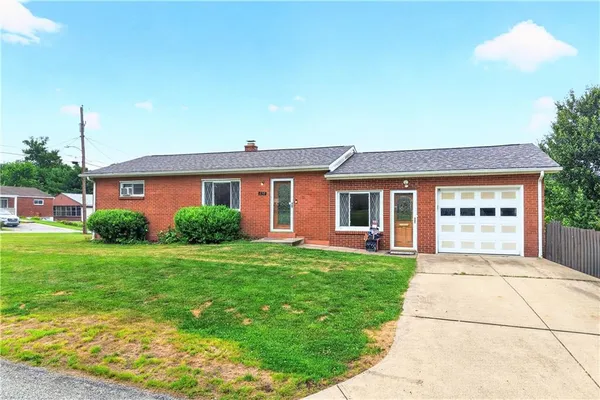 $195,000 | 250 Alder Street, New Kensington, PA 15068