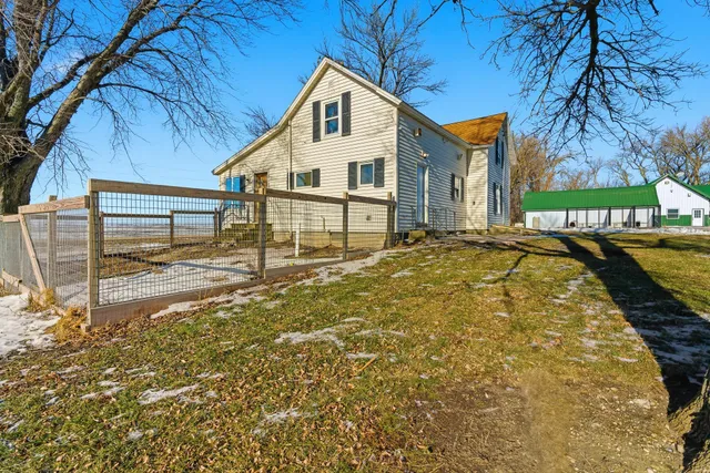 $349,000 | 5134 340th Avenue, Blue Earth, MN 56013