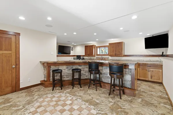 $314,999 | 5134 340th Avenue, Blue Earth, MN 56013