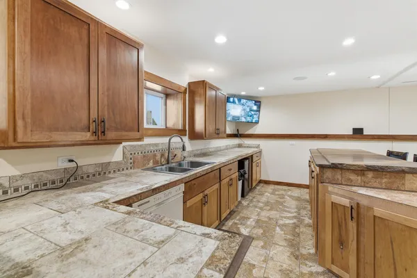 $314,999 | 5134 340th Avenue, Blue Earth, MN 56013