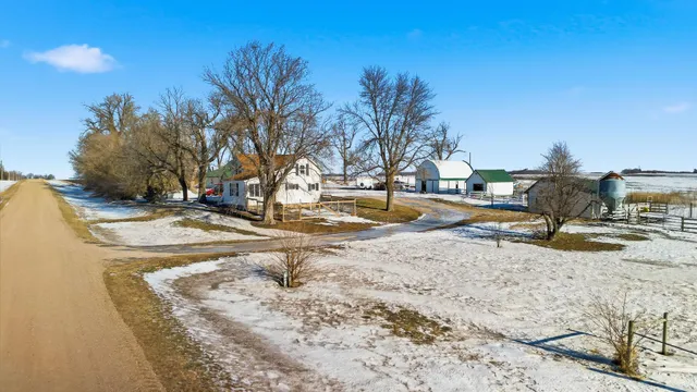 $349,000 | 5134 340th Avenue, Blue Earth, MN 56013