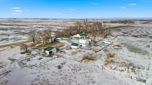 $314,999 | 5134 340th Avenue, Blue Earth, MN 56013