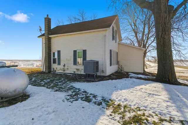 $349,000 | 5134 340th Avenue, Blue Earth, MN 56013