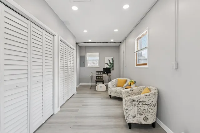 $459,900 | 4N327 7th Avenue, Addison, IL 60101