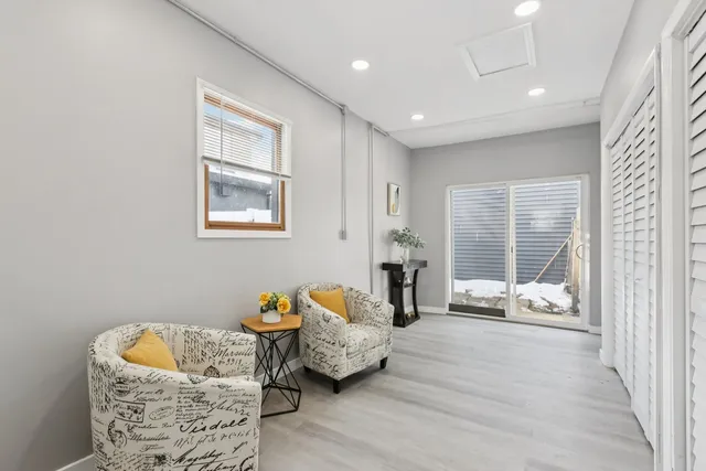 $459,900 | 4N327 7th Avenue, Addison, IL 60101