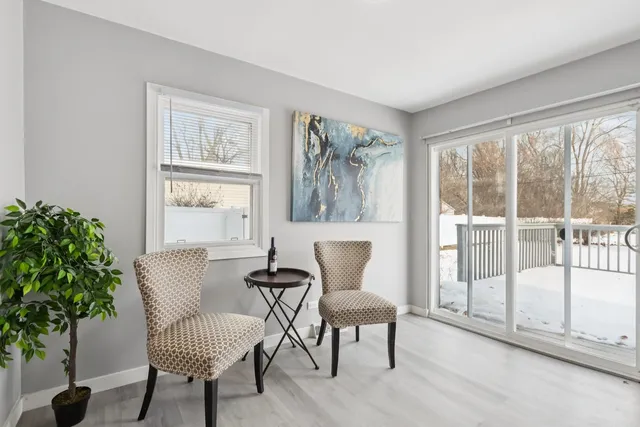 $459,900 | 4N327 7th Avenue, Addison, IL 60101