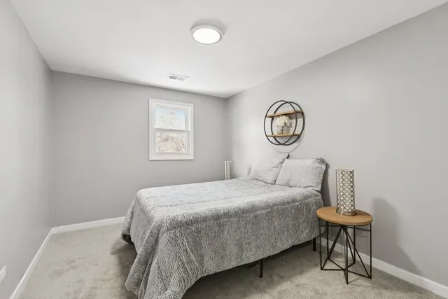 $459,900 | 4N327 7th Avenue, Addison, IL 60101