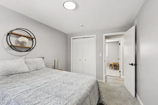 $459,900 | 4N327 7th Avenue, Addison, IL 60101