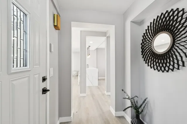 $459,900 | 4N327 7th Avenue, Addison, IL 60101