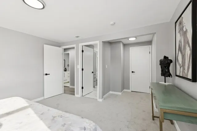 $459,900 | 4N327 7th Avenue, Addison, IL 60101