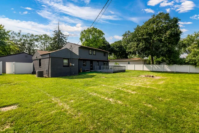 $459,900 | 4N327 7th Avenue, Addison, IL 60101