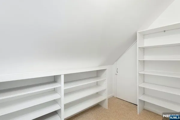 $3,750 | 162 Washington Place, Teaneck, NJ 07666