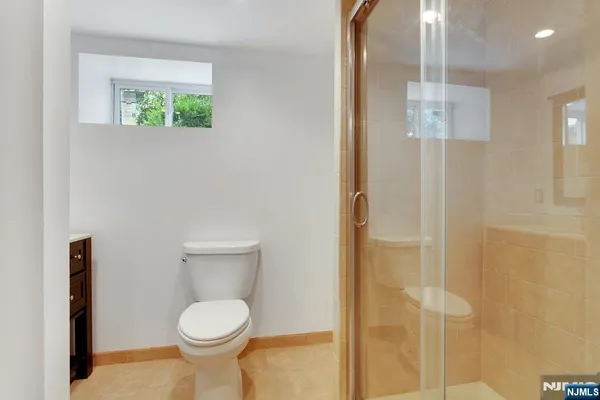 $3,750 | 162 Washington Place, Teaneck, NJ 07666