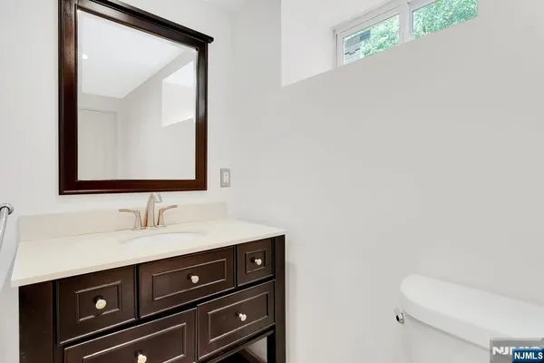 $3,750 | 162 Washington Place, Teaneck, NJ 07666