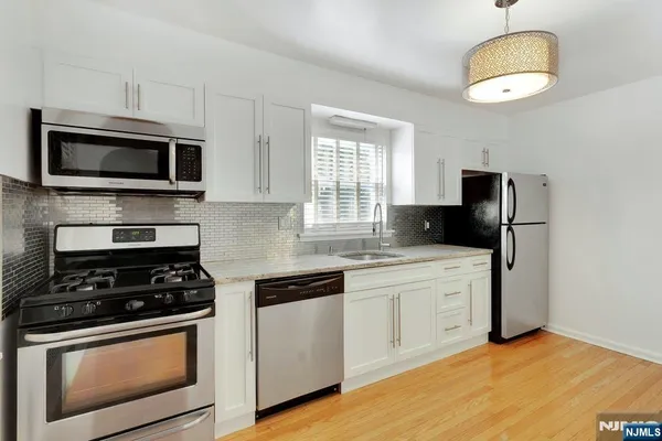 $3,750 | 162 Washington Place, Teaneck, NJ 07666