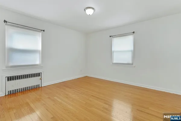 $3,750 | 162 Washington Place, Teaneck, NJ 07666