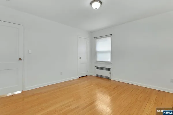 $3,750 | 162 Washington Place, Teaneck, NJ 07666