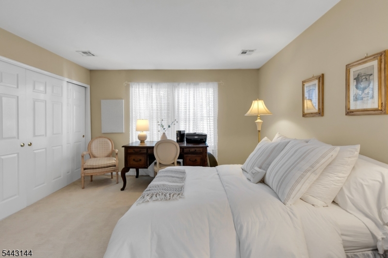 37 High Pond Lane Bedminster, NJ 07921 - Photo 25 of 36
