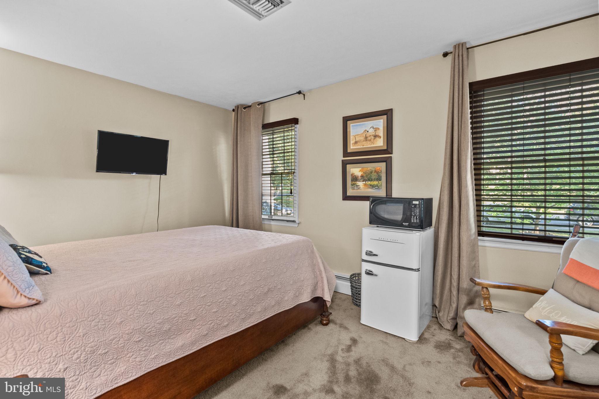 72 Lochatong Road Ewing, NJ 08628 - Photo 20 of 34 Gallery Image 20
