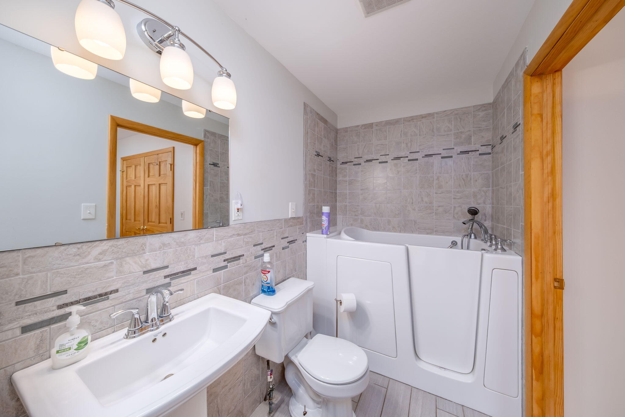 7945 West Royal Road Canadian Lakes, MI 49346 - Photo 17 of 28 Main floor Bath