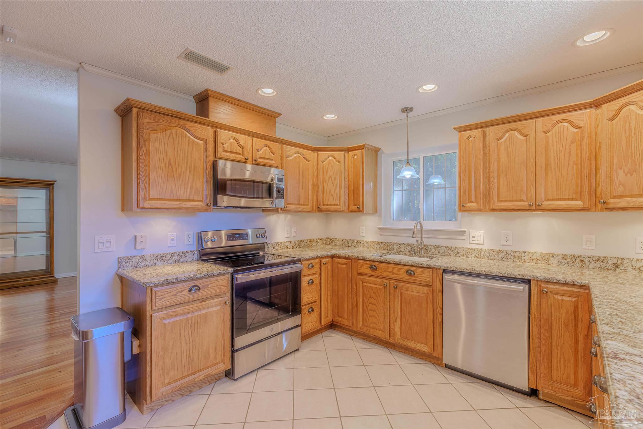 4679 East Spencer Field Road Pace, FL 32571 - Photo 16 of 37
