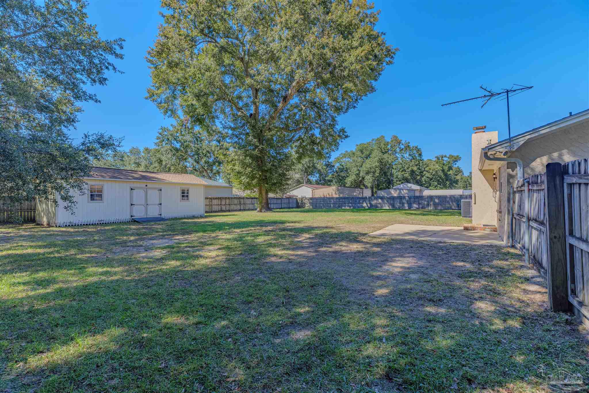 4679 East Spencer Field Road Pace, FL 32571 - Photo 33 of 37