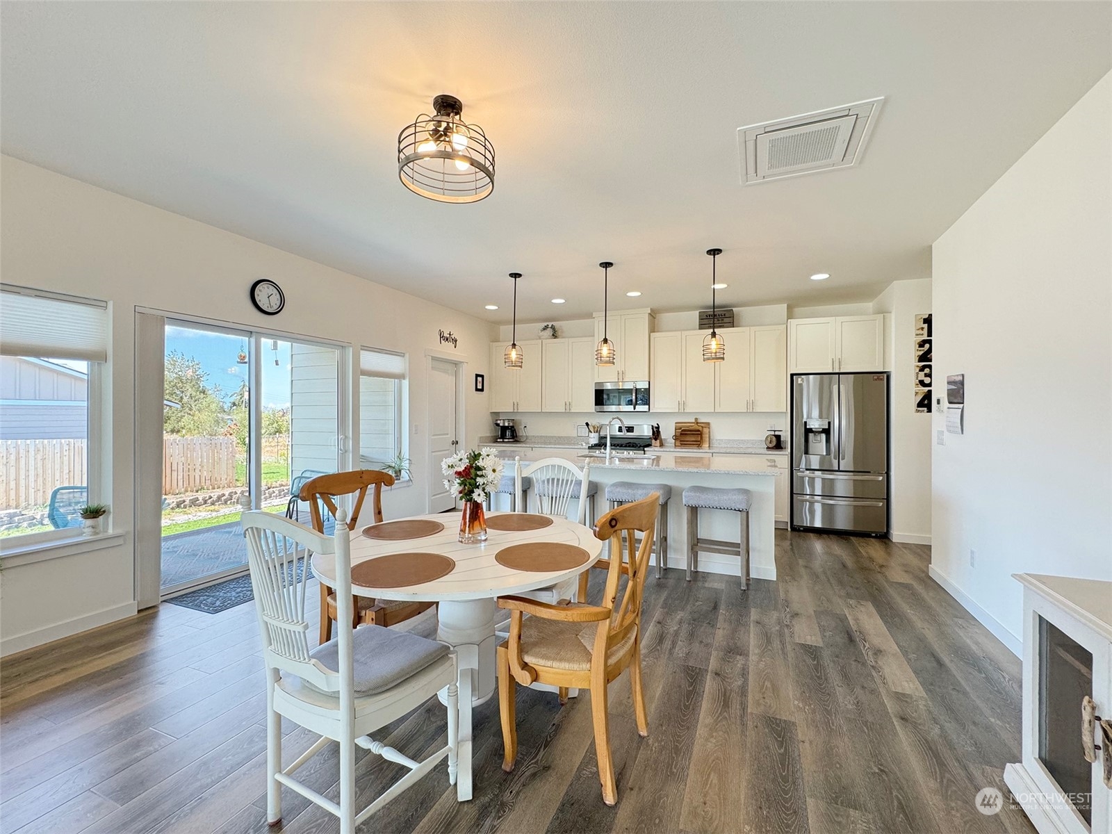 1412 Rook Drive Port Angeles, WA 98362 - Photo 12 of 40 Gallery Image 12