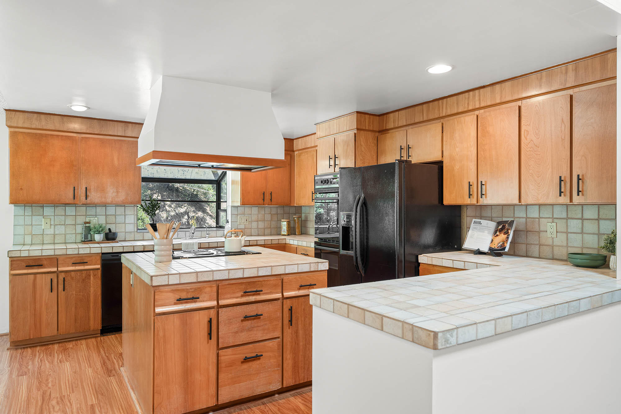 1133 Palomino Road Santa Barbara, CA 93105 - Photo 3 of 57 Kitchen - 1133 Palomino Rd
