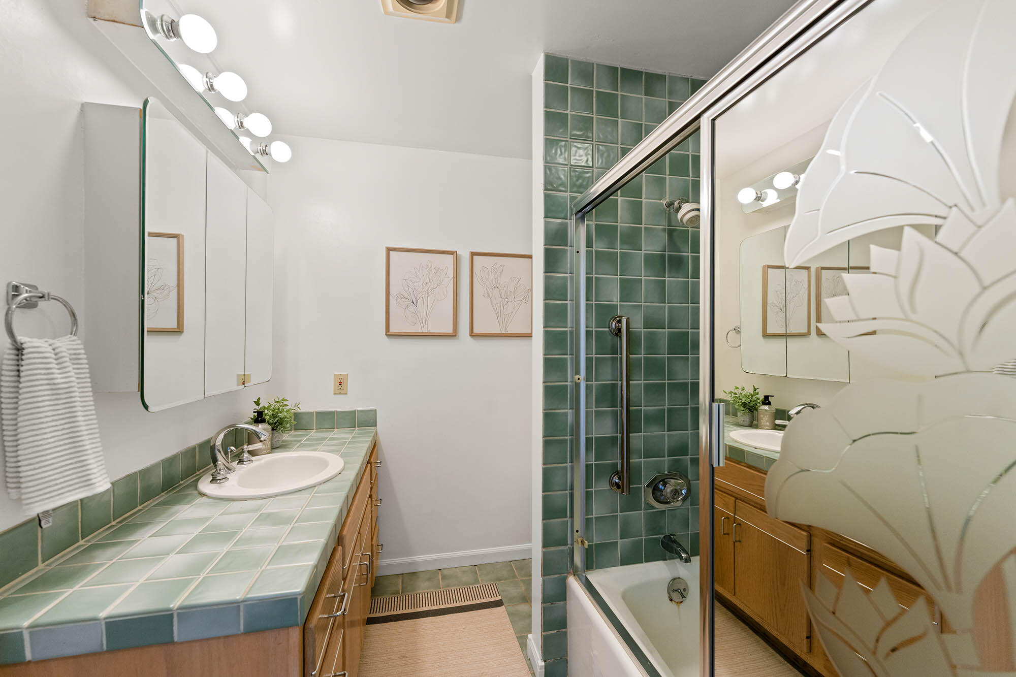 1133 Palomino Road Santa Barbara, CA 93105 - Photo 31 of 57 Lower bathroom - 1133 Palomino Rd