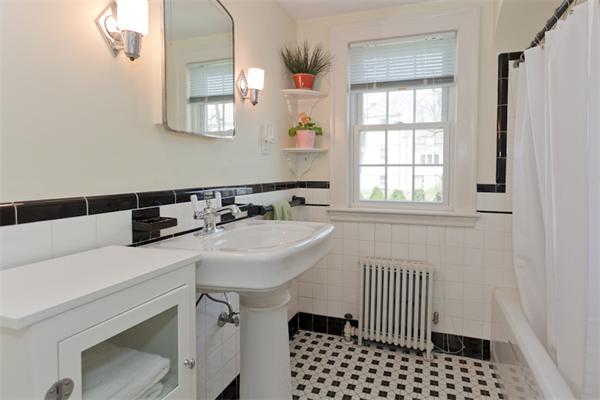 9 Ronaele Road Medford, MA 02155 - Photo 12 of 27 Gallery Image 12