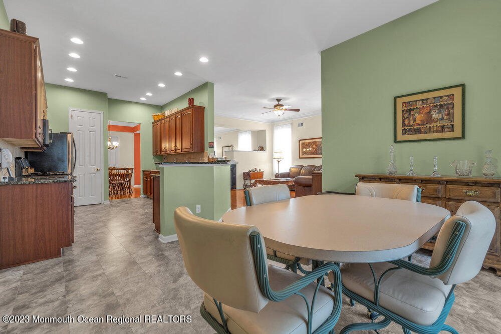 10 Crooked Stick Road Jackson, NJ 08527 - Photo 18 of 52 a view of a dining room with furniture