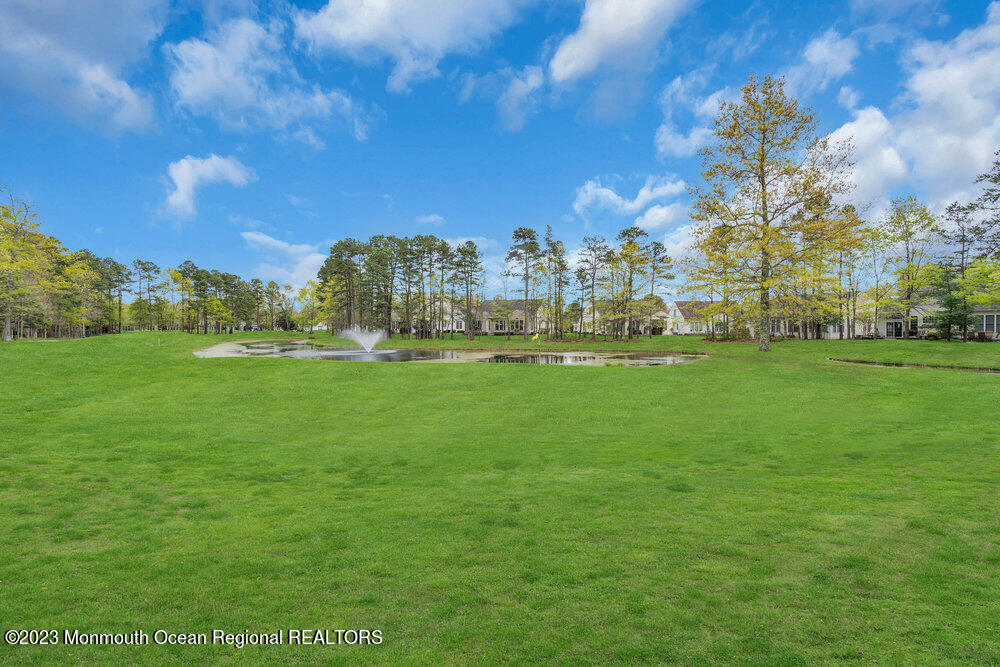 10 Crooked Stick Road Jackson, NJ 08527 - Photo 34 of 52 a view of a building
