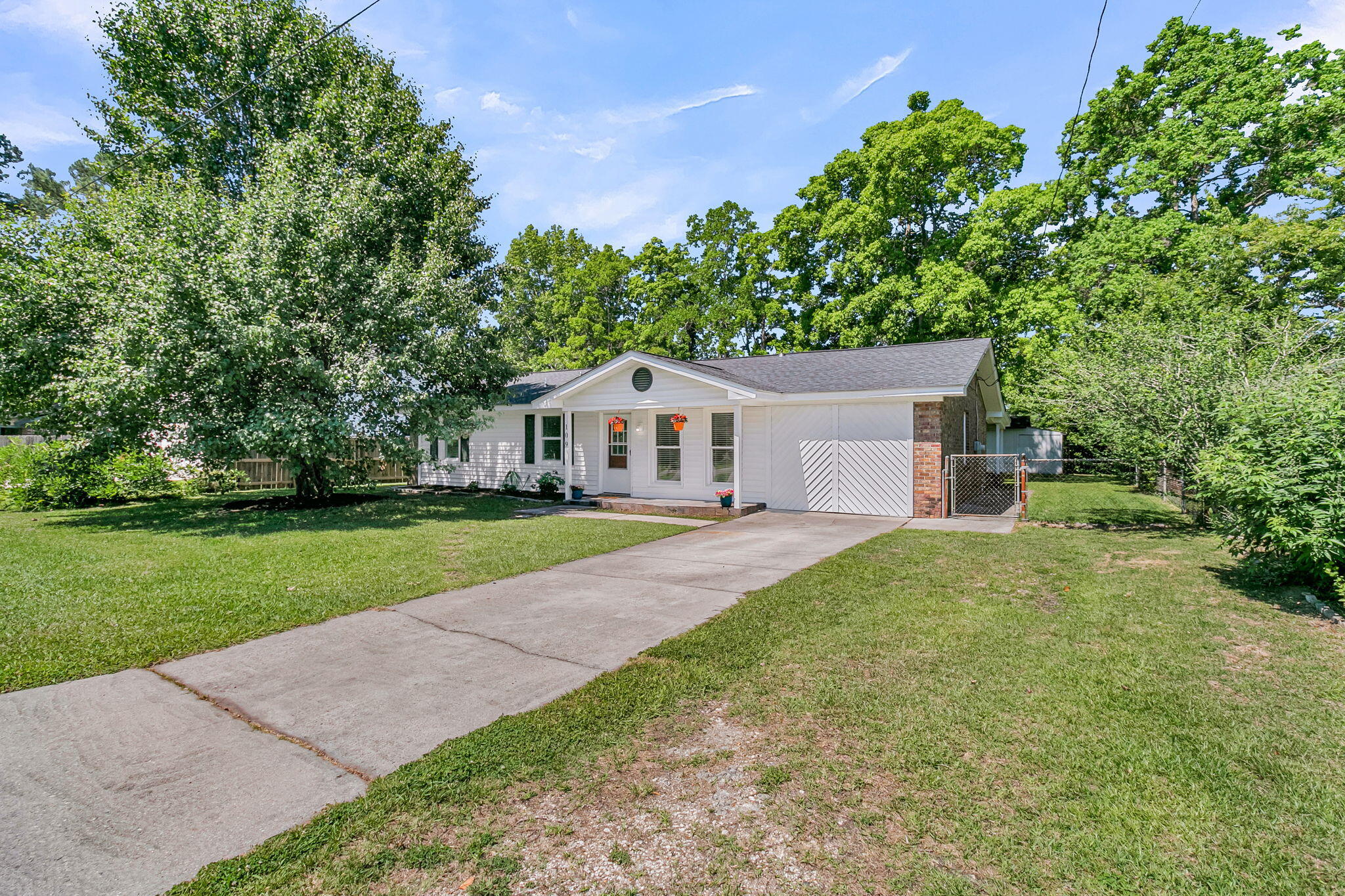 109 Camellia Road Goose Creek, SC 29445 - Photo 6 of 41 CREM - 109 Camellia exteriors-6