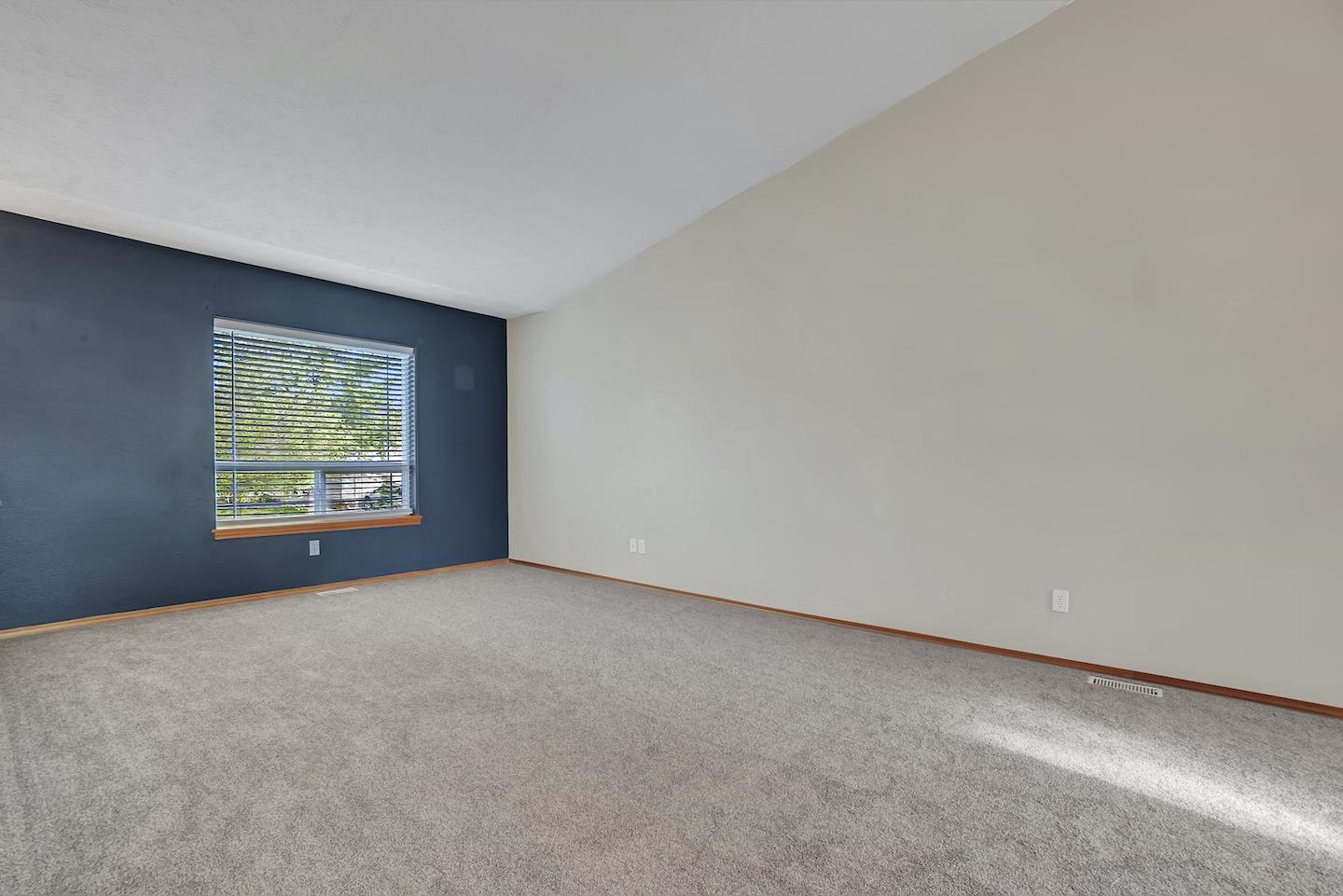 2410 Rees Lane Spokane Valley, WA 99037 - Photo 8 of 47