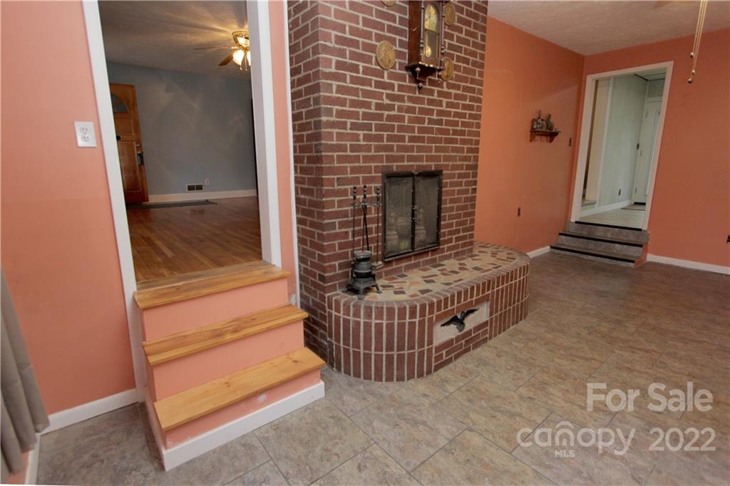 203 Brevard Road Asheville, NC 28806 - Photo 19 of 29 Gallery Image 19