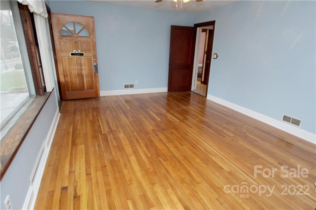 203 Brevard Road Asheville, NC 28806 - Photo 7 of 29 Gallery Image 7