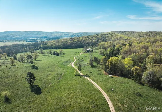 $3,900,000 | 260 Kentucky Derby Lane, Arcadia, MO 63621