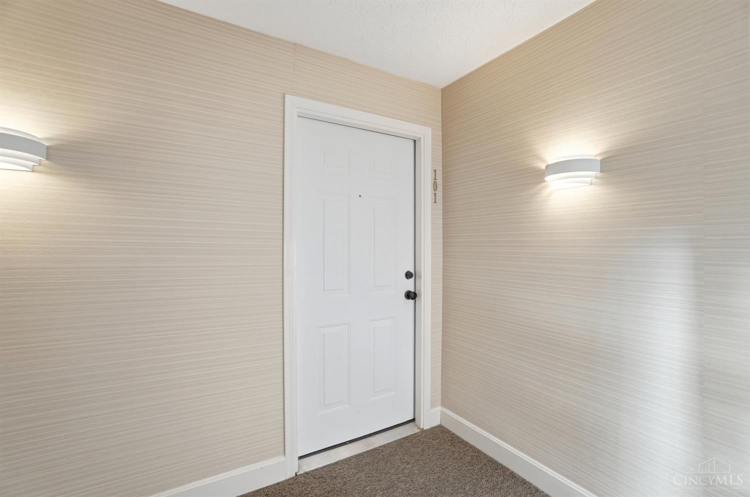6101 Brooktree Court, Unit 101 Milford, OH 45150 - Photo 7 of 50 Gallery Image 7