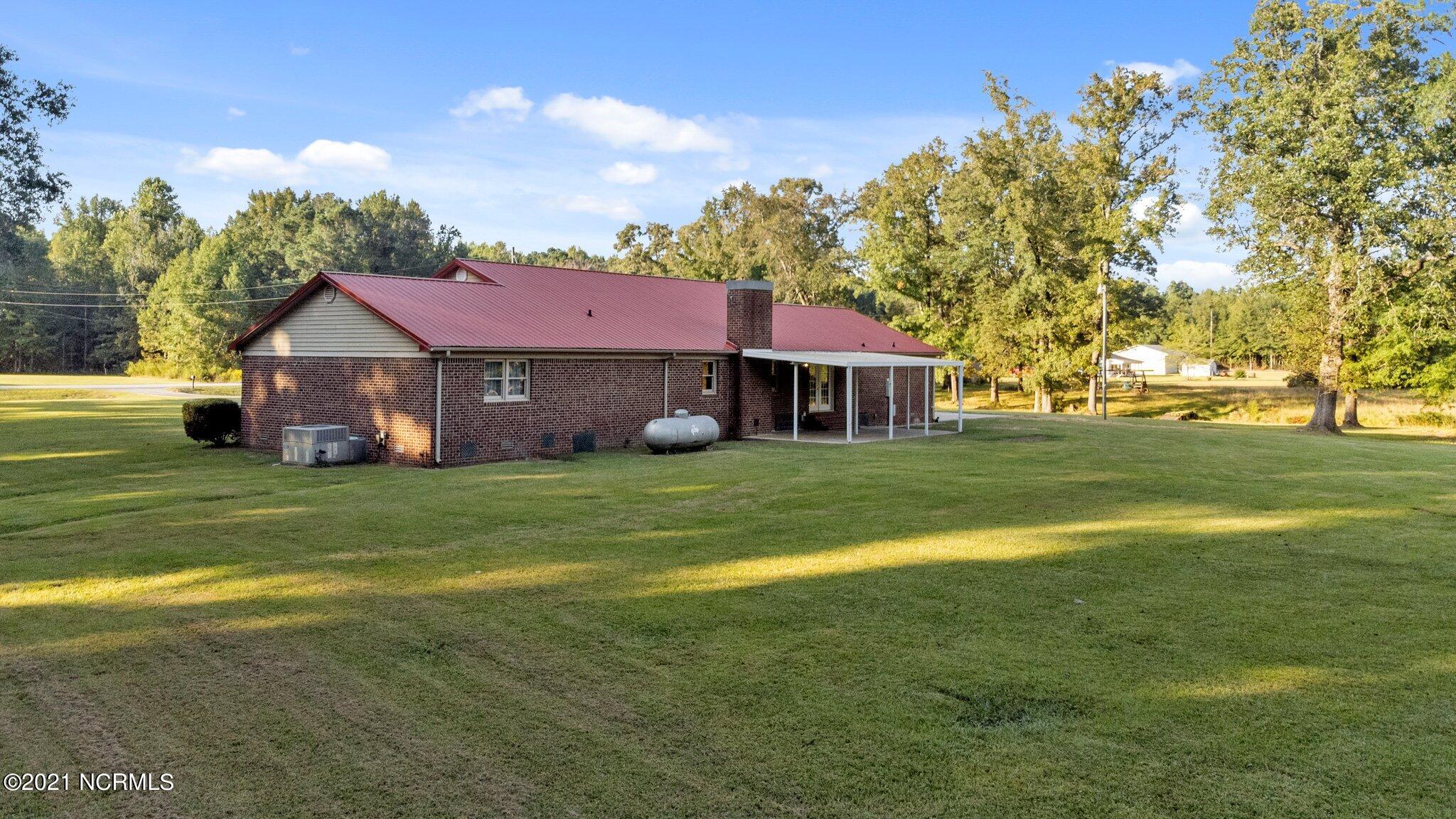 2540 Aurora Road Ernul, NC 28527 - Photo 12 of 42 31-web-or-mls-DJI_0047
