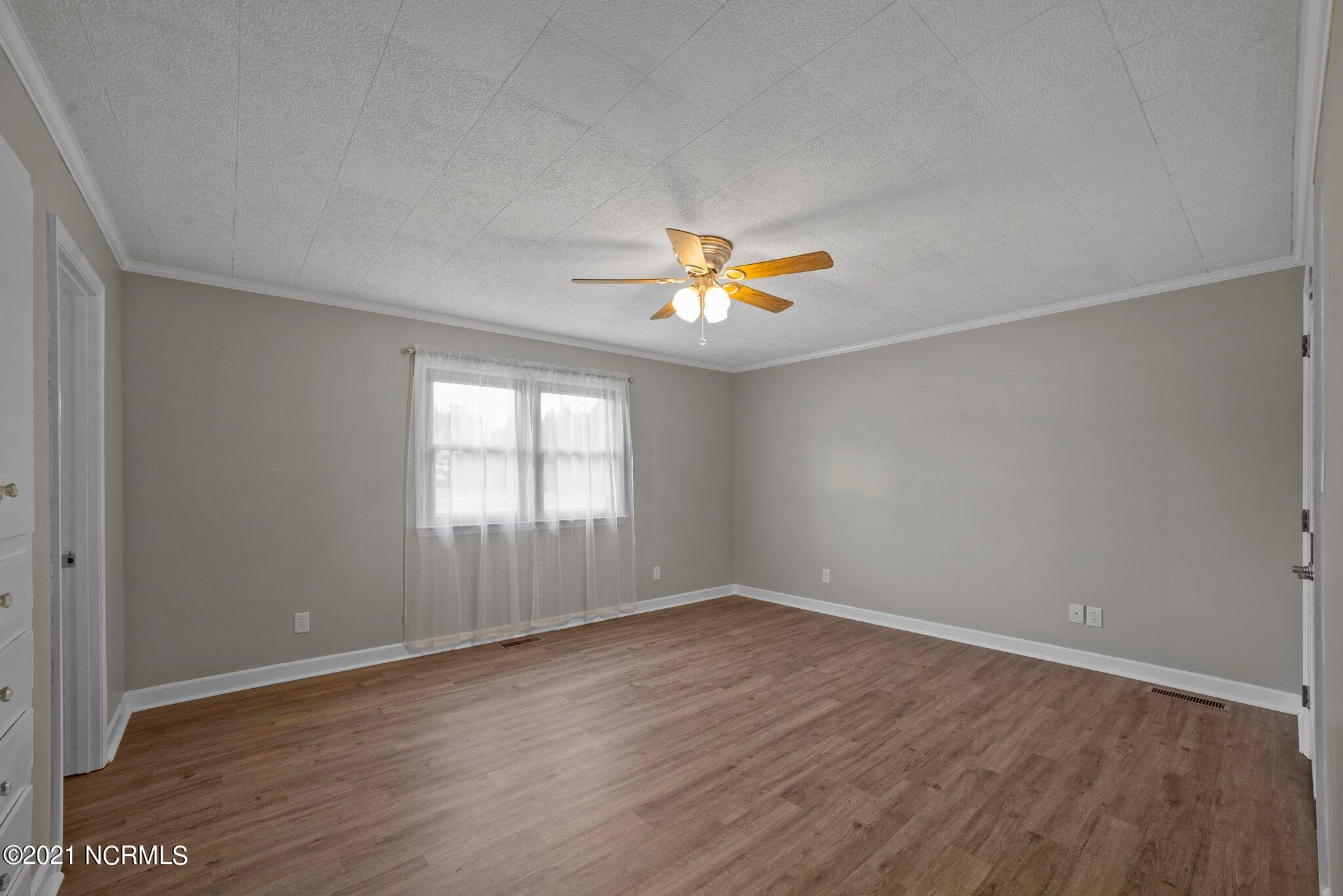 2540 Aurora Road Ernul, NC 28527 - Photo 33 of 42 17-web-or-mls-COX_4208