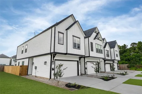 $344,900 | 5939 Cebra, Houston, TX 77091