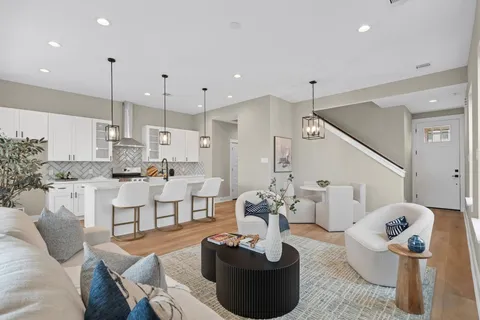 $344,900 | 5939 Cebra, Houston, TX 77091