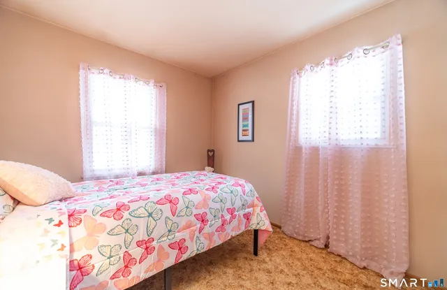 $300,000 | 72 Glendale Avenue, Middletown, CT 06457