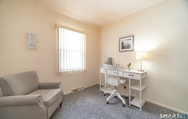 $300,000 | 72 Glendale Avenue, Middletown, CT 06457