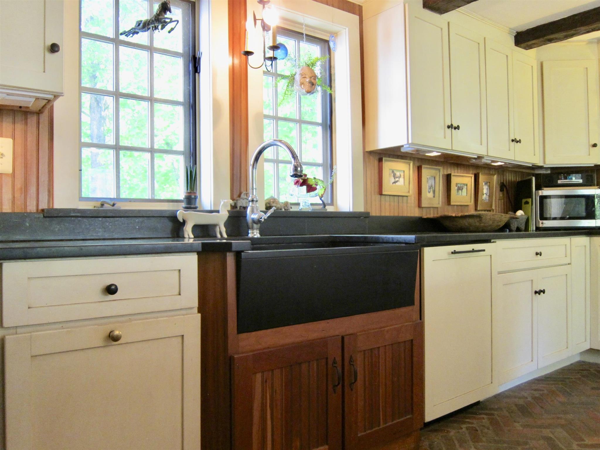 1156 Montalona Road Dunbarton, NH 03046 - Photo 19 of 40