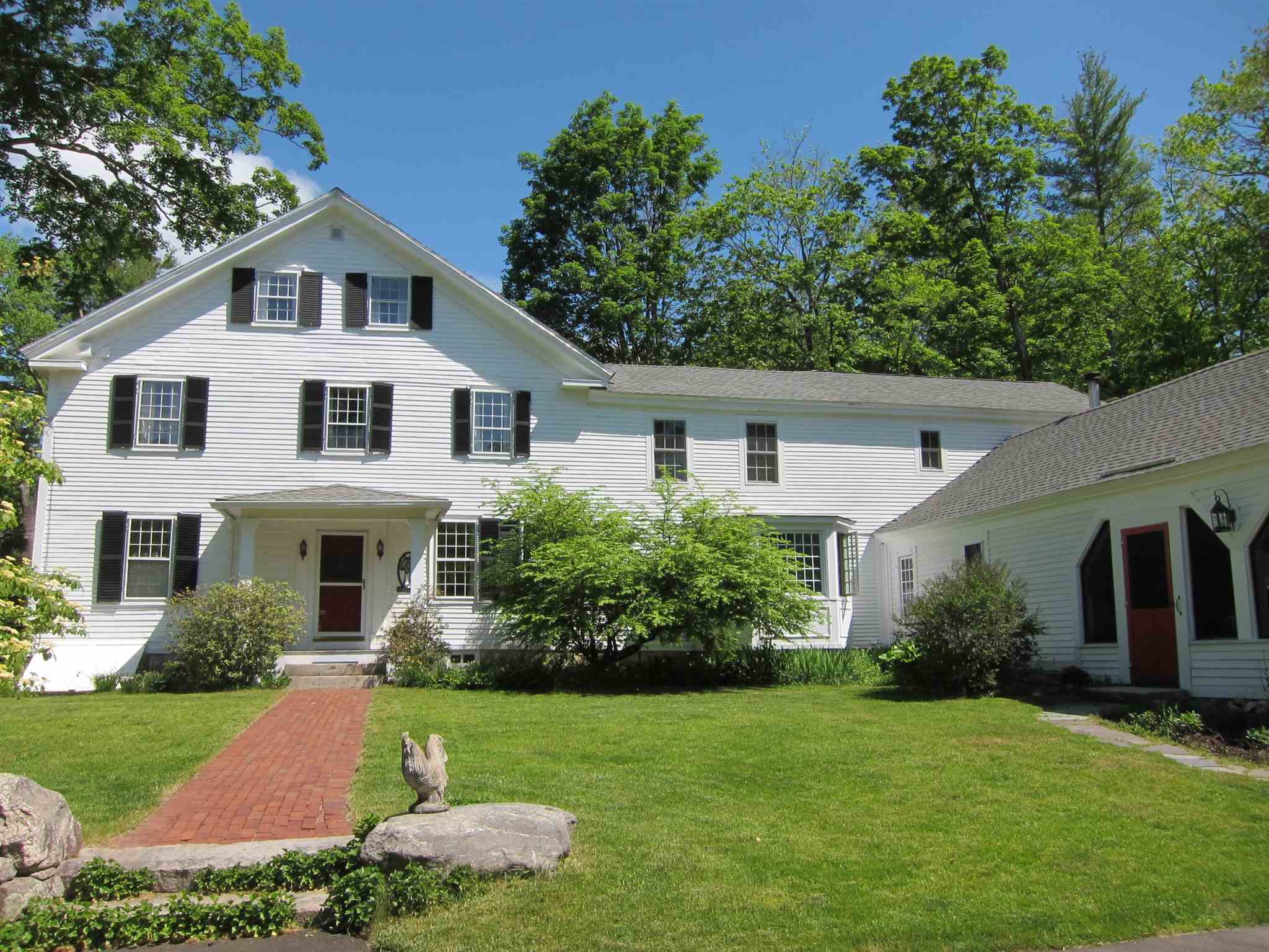 1156 Montalona Road Dunbarton, NH 03046 - Photo 4 of 40